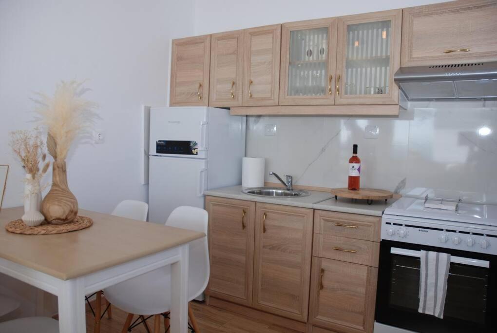 360ᵒ Lepanto Apartment Nafpaktos エクステリア 写真