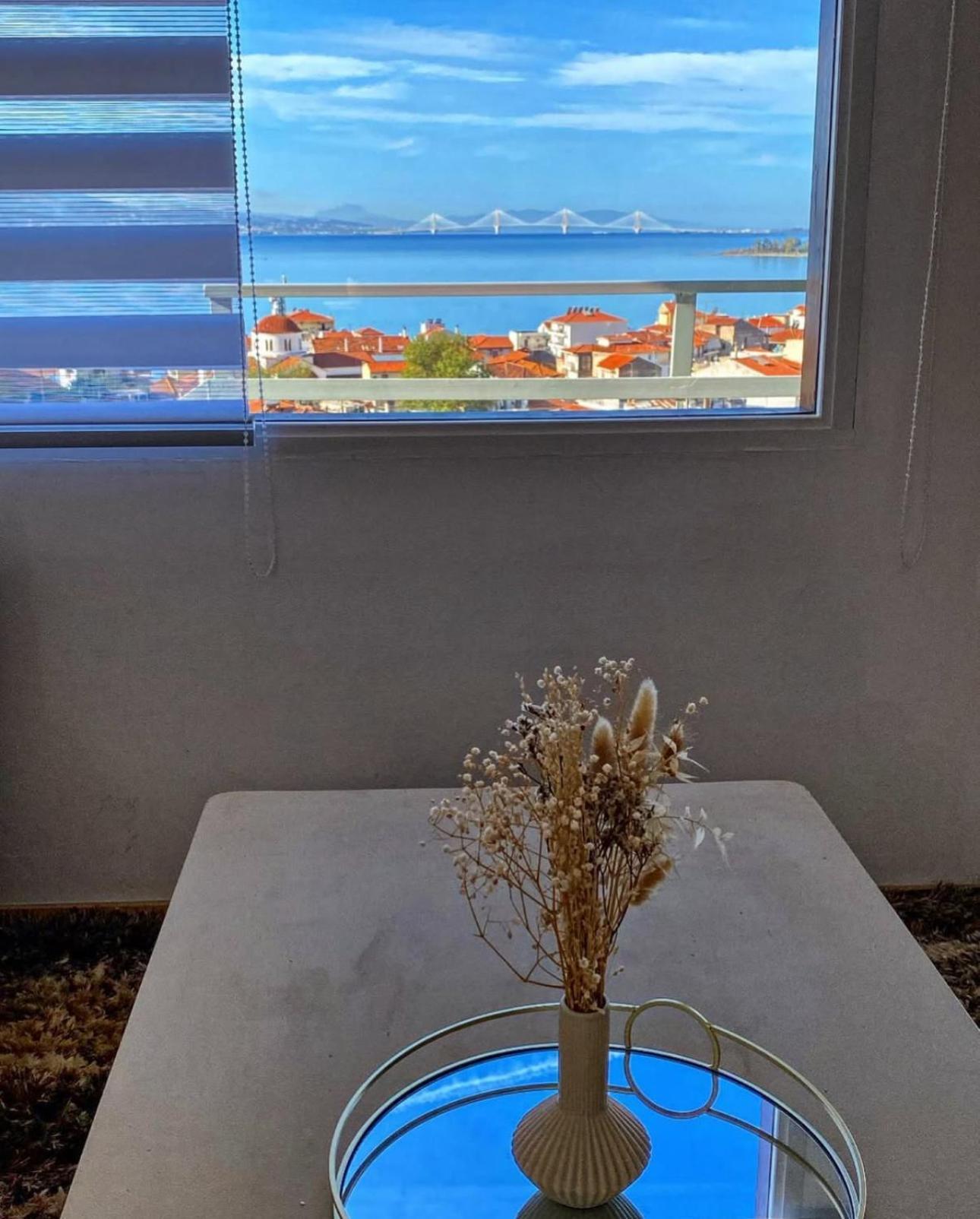 360ᵒ Lepanto Apartment Nafpaktos エクステリア 写真