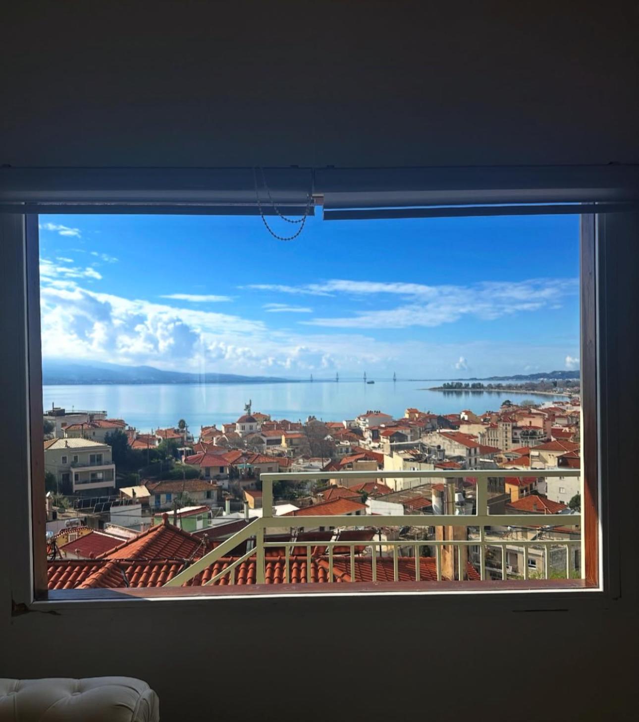 360ᵒ Lepanto Apartment Nafpaktos エクステリア 写真